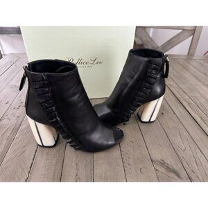 Women’s Pollice Lee Italia Booties Size 6